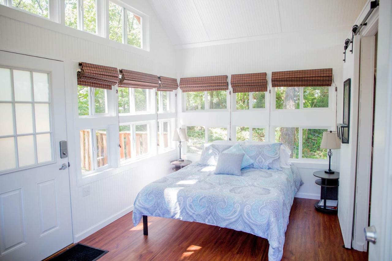 The Cottage Treehouses Hermann Exterior foto
