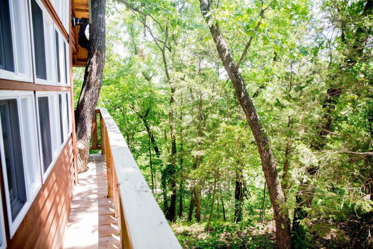 The Cottage Treehouses Hermann Exterior foto